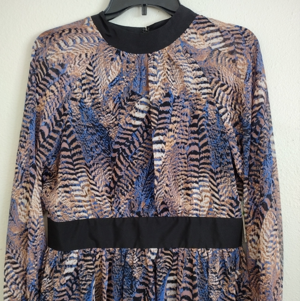 Bongo Elegant Blue and Brown Patterned Back Cutou… - image 3